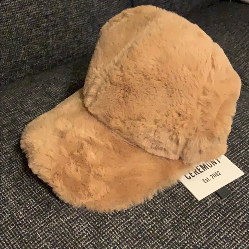 Ceremony Opening Fur Cap